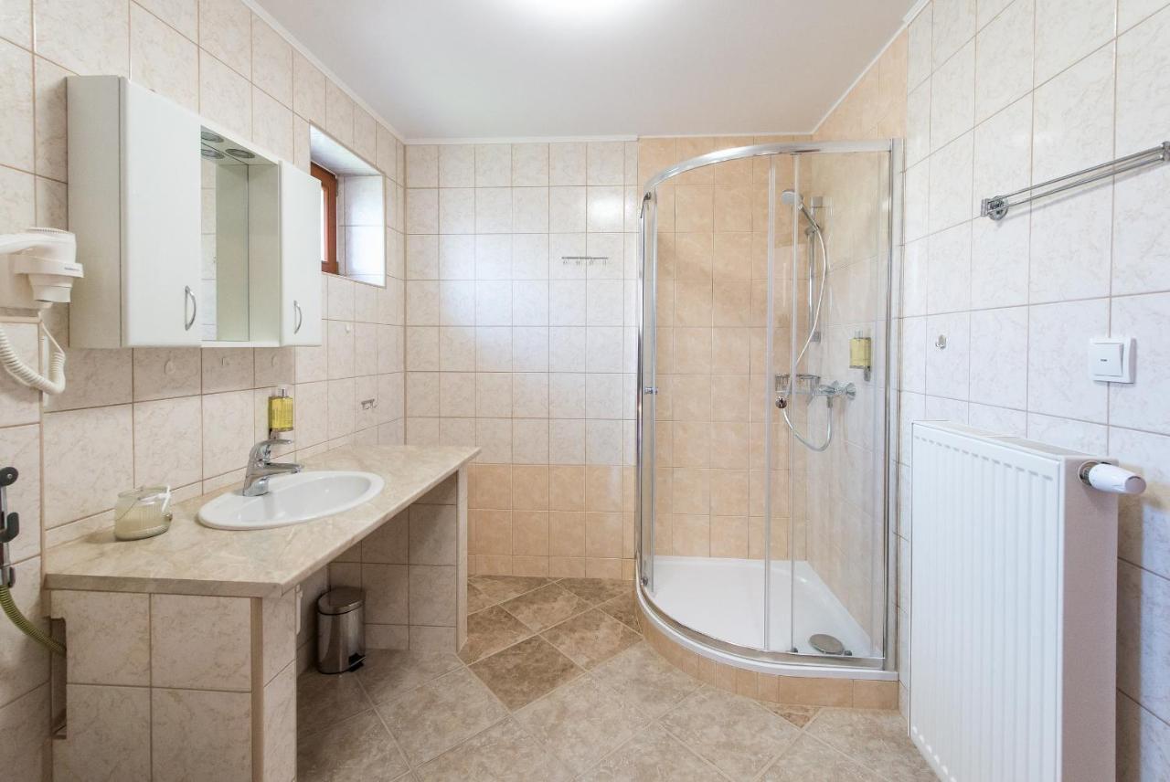 Penzion Leknín Třeboň Exterior foto