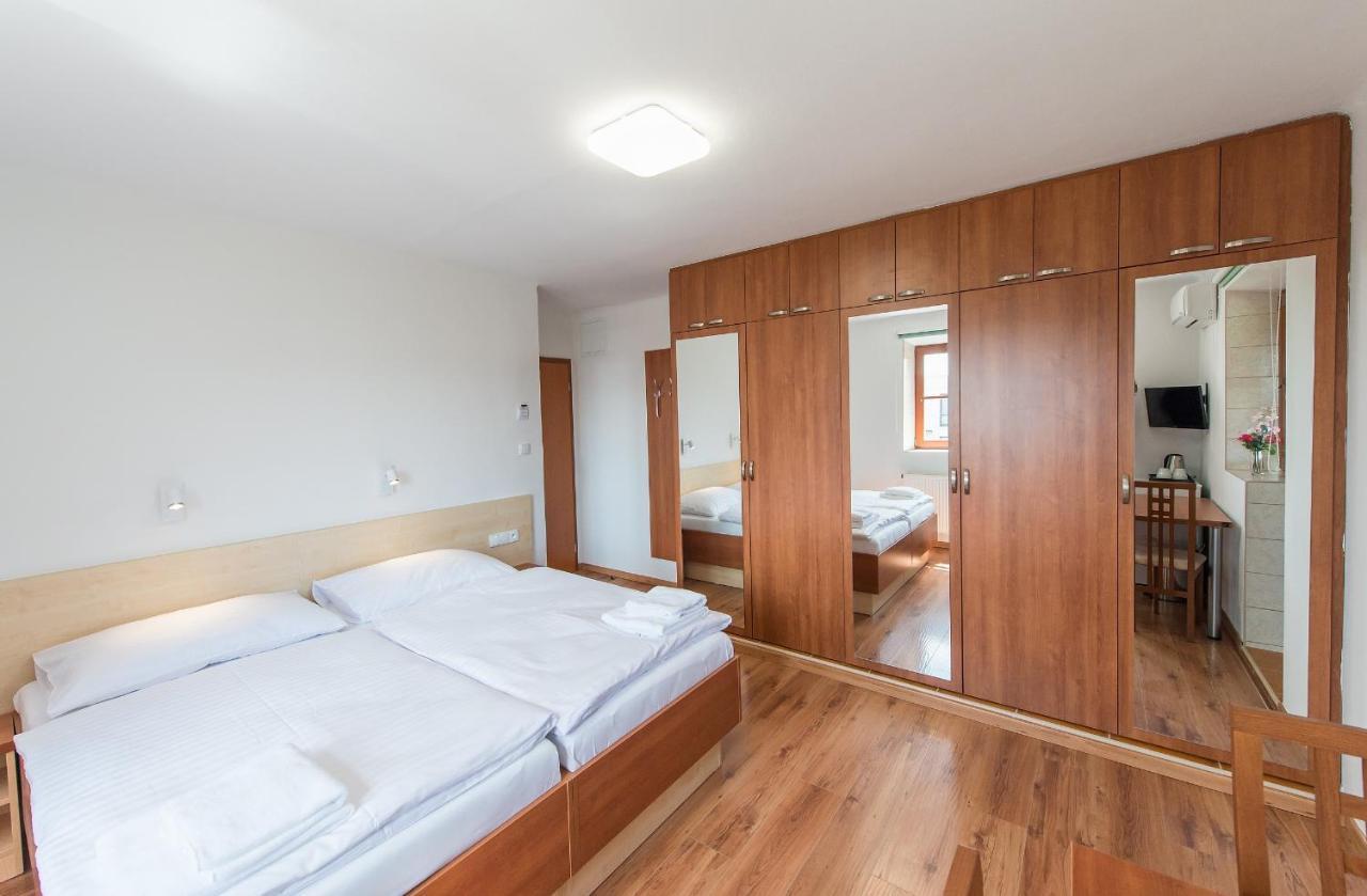 Penzion Leknín Třeboň Exterior foto