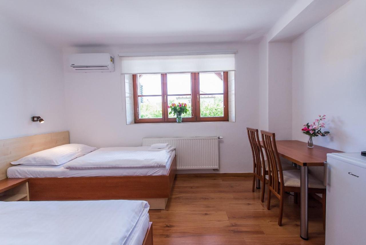 Penzion Leknín Třeboň Exterior foto